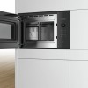 Bosch BFL554MB0 - Serie 6 - Inbouwmagnetron - 25 l - 900 W - Eenvoudig te reinigen: hydrolyse - Zwart