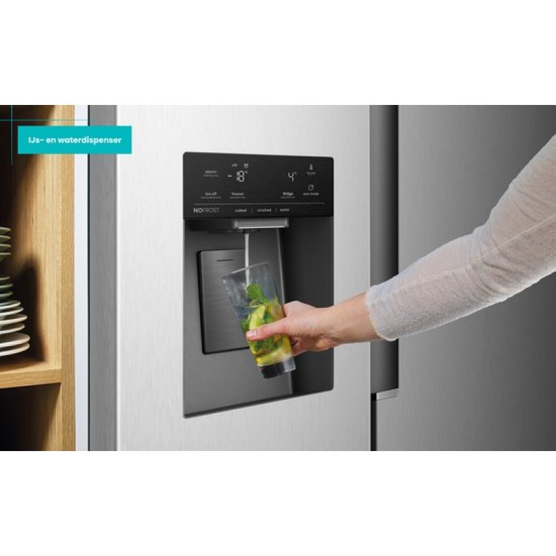 ETNA AKV6178IRVS - Amerikaanse koelkast - No-Frost - 178 cm hoog - 528 liter - Energielabel C - Invriesvermogen 10 kg/24u - Geluidsniveau 37 dB - LED Display - IJs- en waterdispenser - SuperCool - FastFreeze - Deuralarm - Multi Airflow - EnergySaving