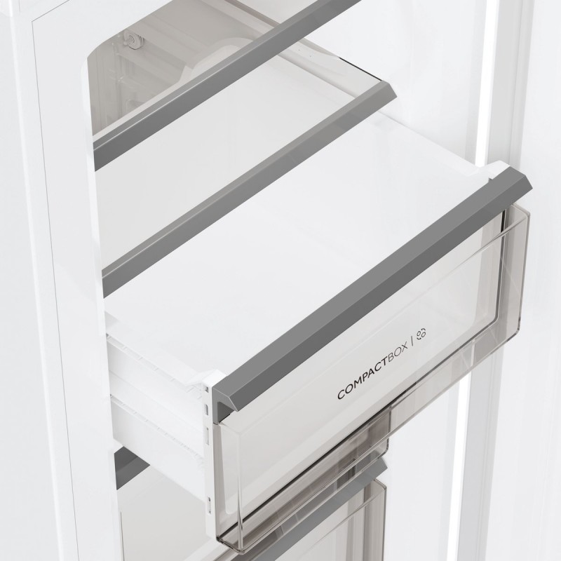 Haier H4F226WEH1 - Vrijstaande Diepvriezer - 226L - Geschikt voor schuur (tot -15°C ) - Total No Frost - Geconnecteerd - Energieklasse E - 2-in-1: Koel-vriescombinatie