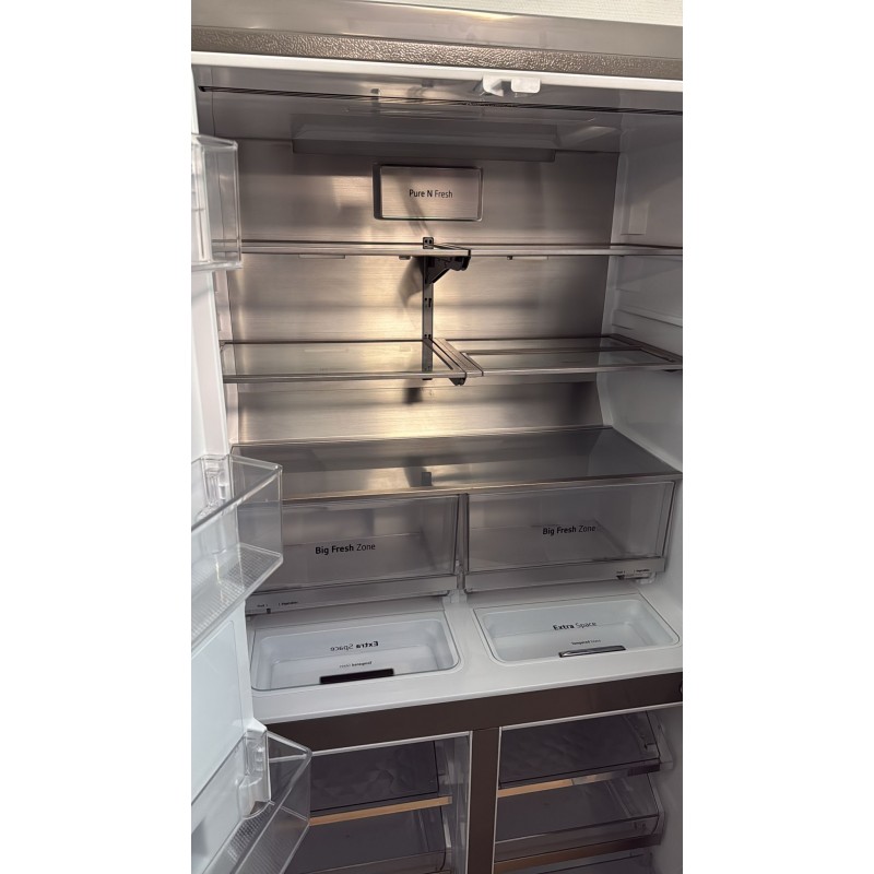 SCHADEMODEL - LG GMJ945NS9F Amerikaanse koelkast met DoorCooling+™ - 638L inhoud - Door-in-Door™ - Water- en ijsdispenser met UVnano™ - Total No Frost - Inverter Linear Compressor