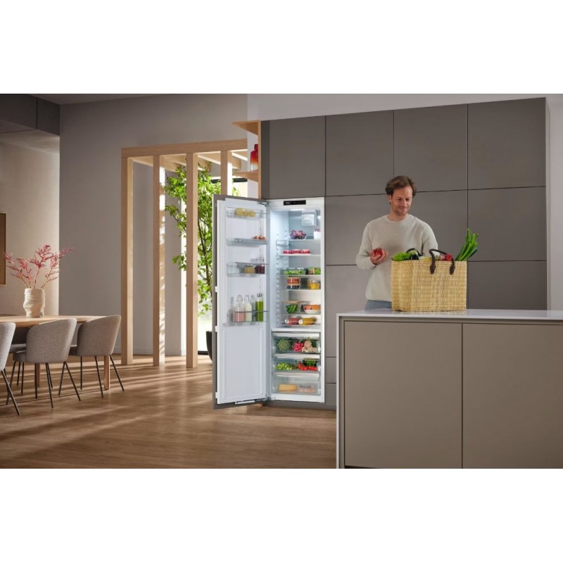 Miele K7747C inbouwkoelkast energielabel C 178CM hoog Deur op Deur