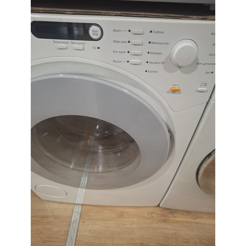 Refurbished - Miele W1512 Wasmachine 5kg 1200t