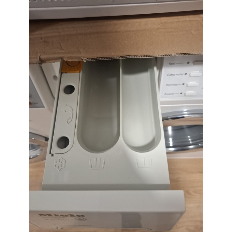 Refurbished - Miele W 36-23 CH Softtronic Wasmachine - 1600  toeren - 12 programma's 