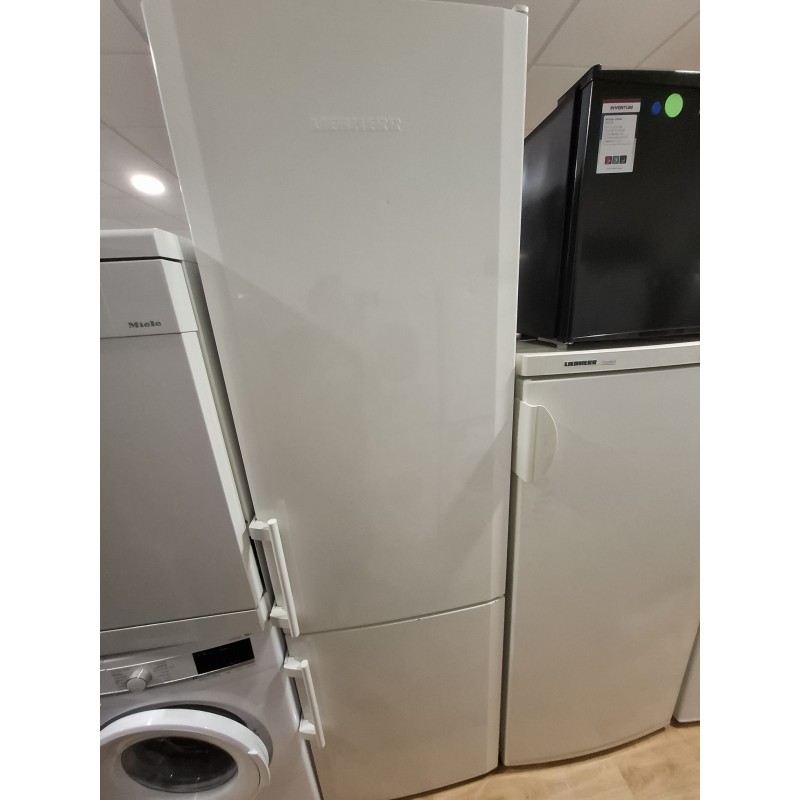 Refurbished - Liebherr CBN 3913 Comfort BioFresh NoFrost koel-vriescombinatie Vrijstaand 335 l Wit