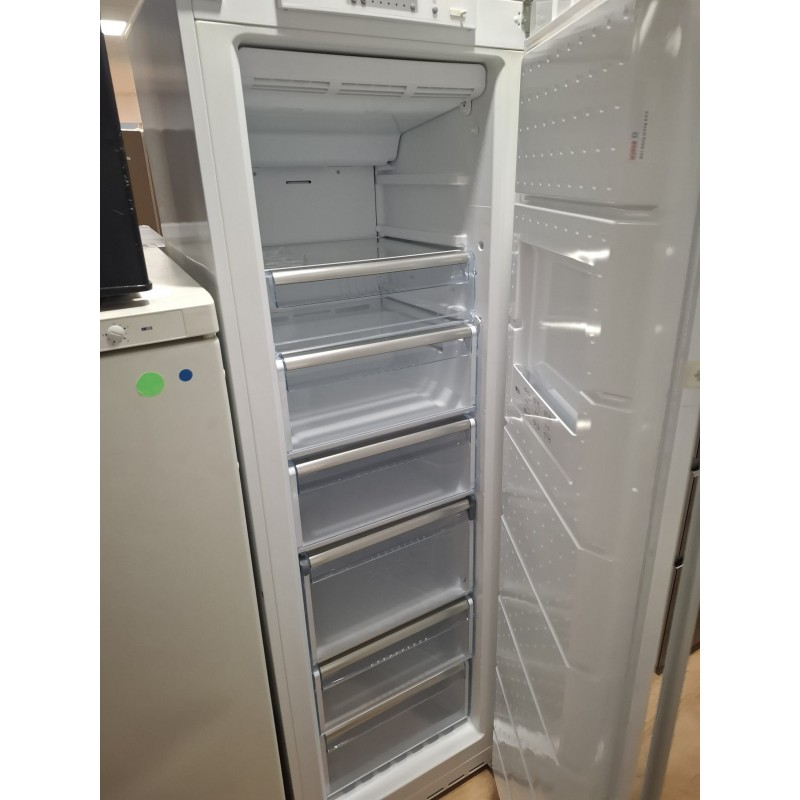 Refurbished - Bosch Gsn32x31 Vrieskast 186cm