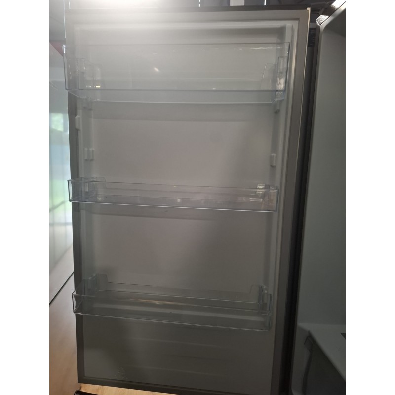 Refurbished - HISENSE RB390N4CCD Koel-vriescombinatie - Niet inbouwbaar - Breedte 59,5 cm - Hoogte 208,00 cm - 304 l