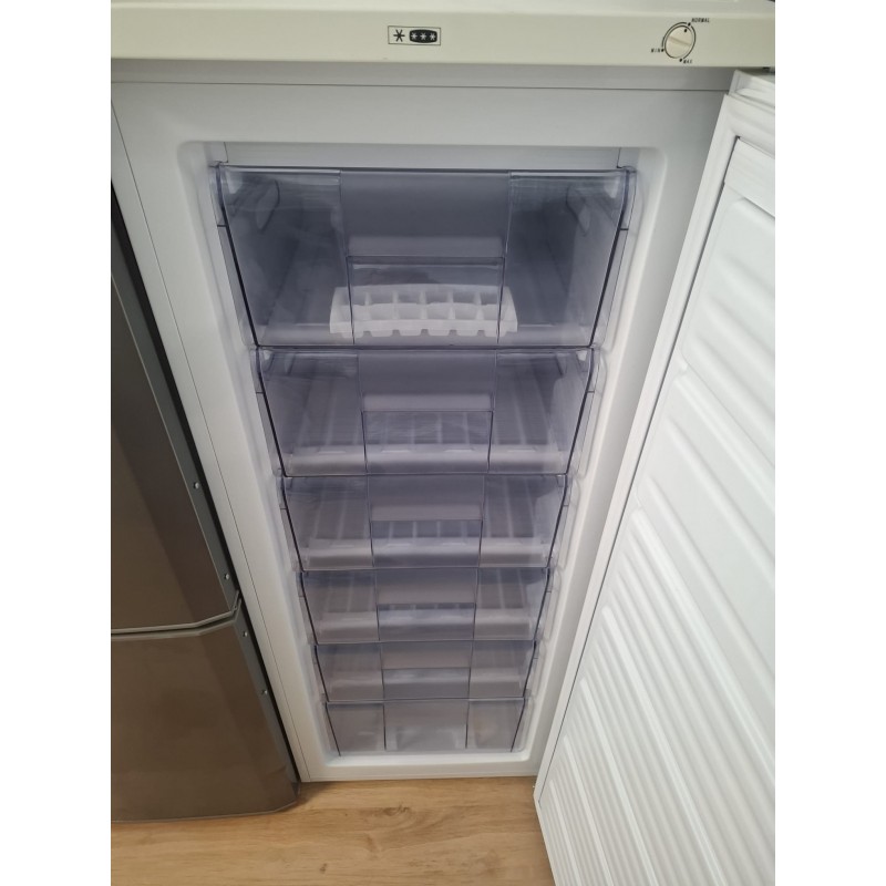 Refurbished - Whirlpool WV1510W - Vriezer - 165 liter  