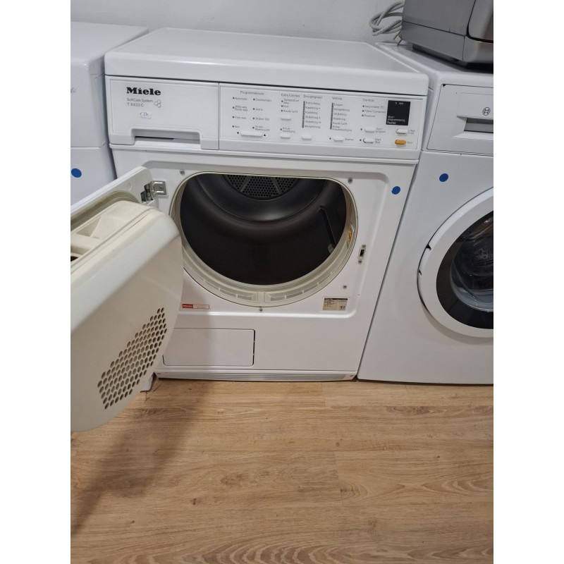 Refurbished - MIELE T 8433 C CONDENSDROGER 6KG B