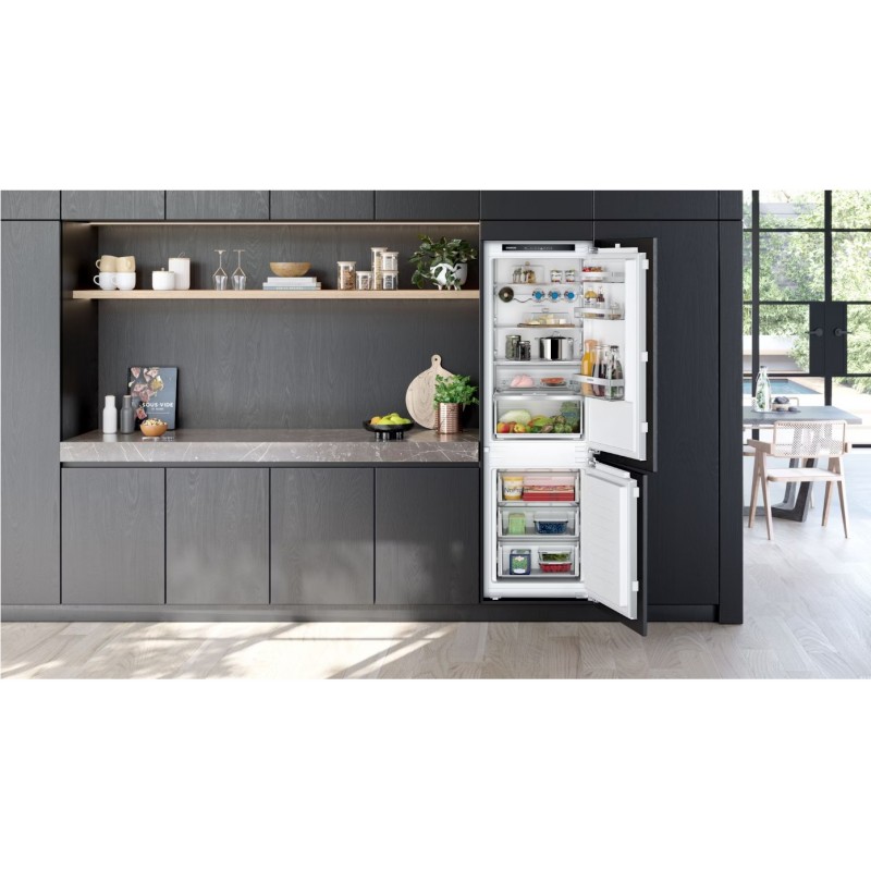 Siemens KI86NSFE0 Integreerbare koel vriesocmbinatie Iq300 met NoFrost nismaat 178 cm deur op deur